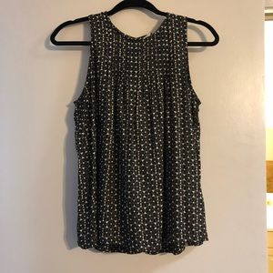 GAP sleeveless a-line geometric blouse